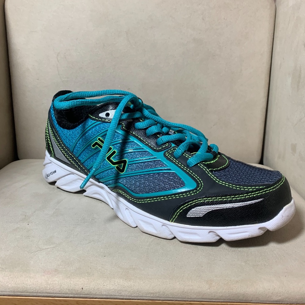 WOMEN'S FILA COOLMAX SNEAKERS - 8M